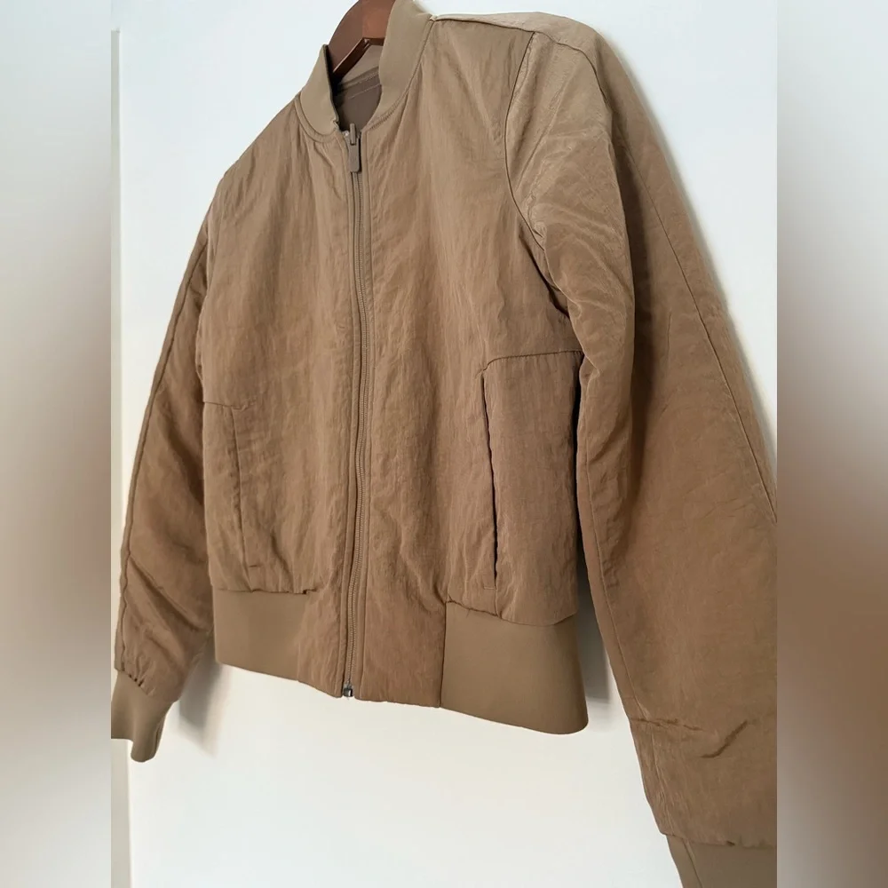 Lululemon Reversible Insulated Non-Stop Cotton Bomber Jacket Artifact brown sz 4 - Picture 9 of 16